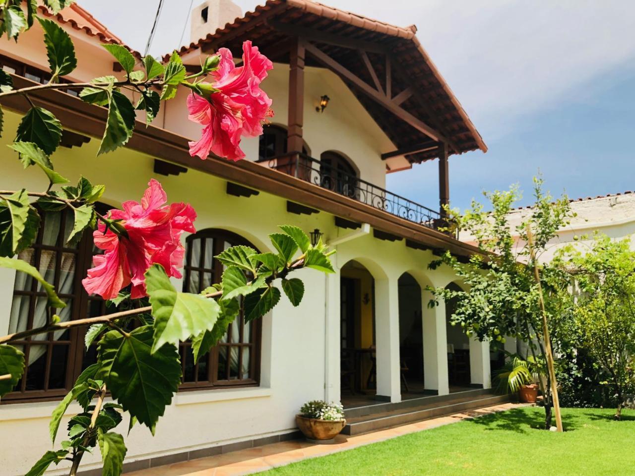 Hotel Boutique La Casa De Margarita Cochabamba Exterior photo